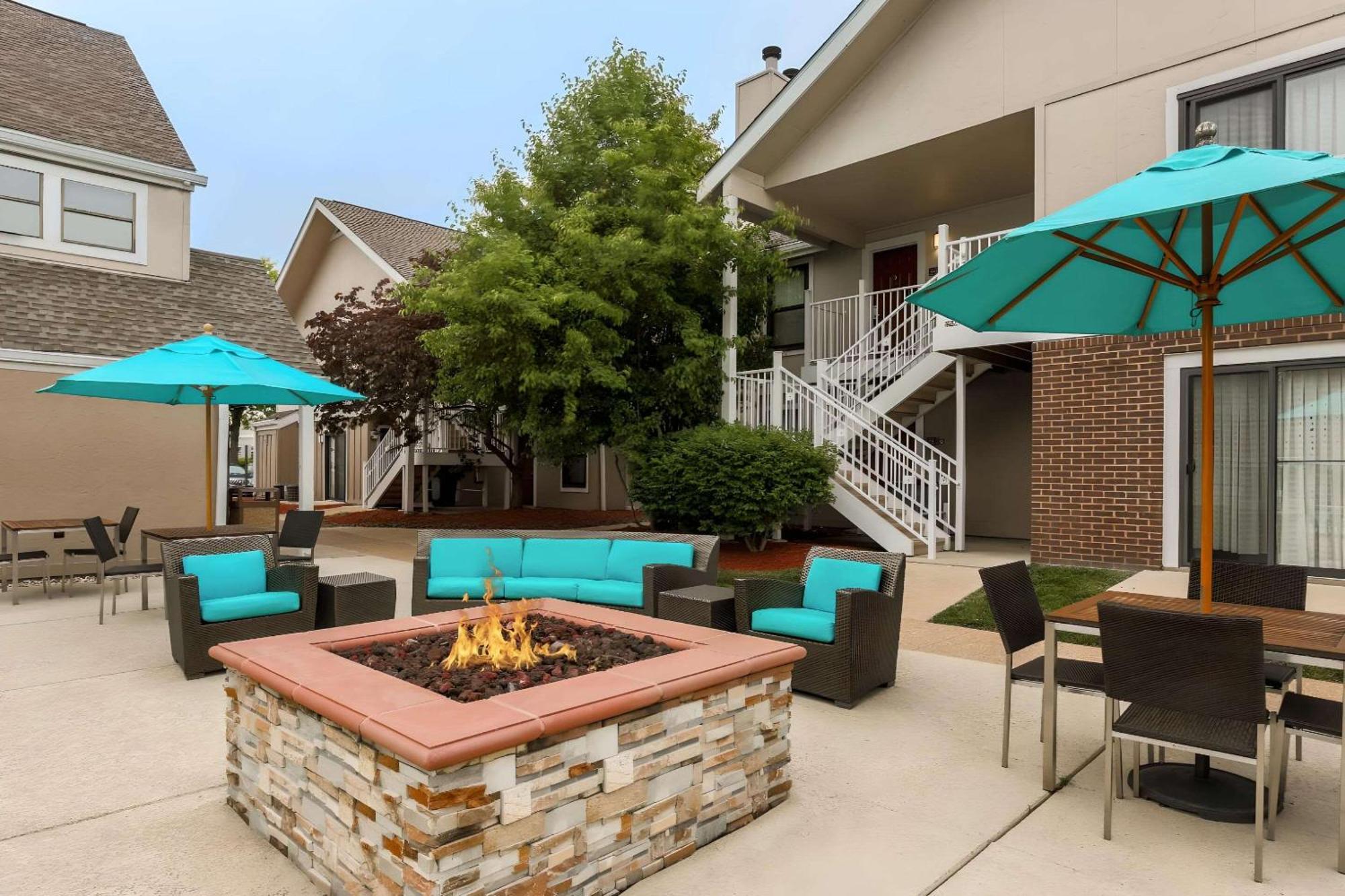 Mainstay Suites St Louis - Galleria Richmond Heights Eksteriør billede