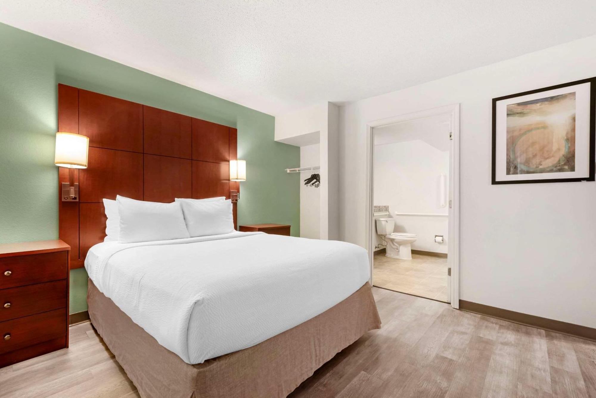 Mainstay Suites St Louis - Galleria Richmond Heights Eksteriør billede