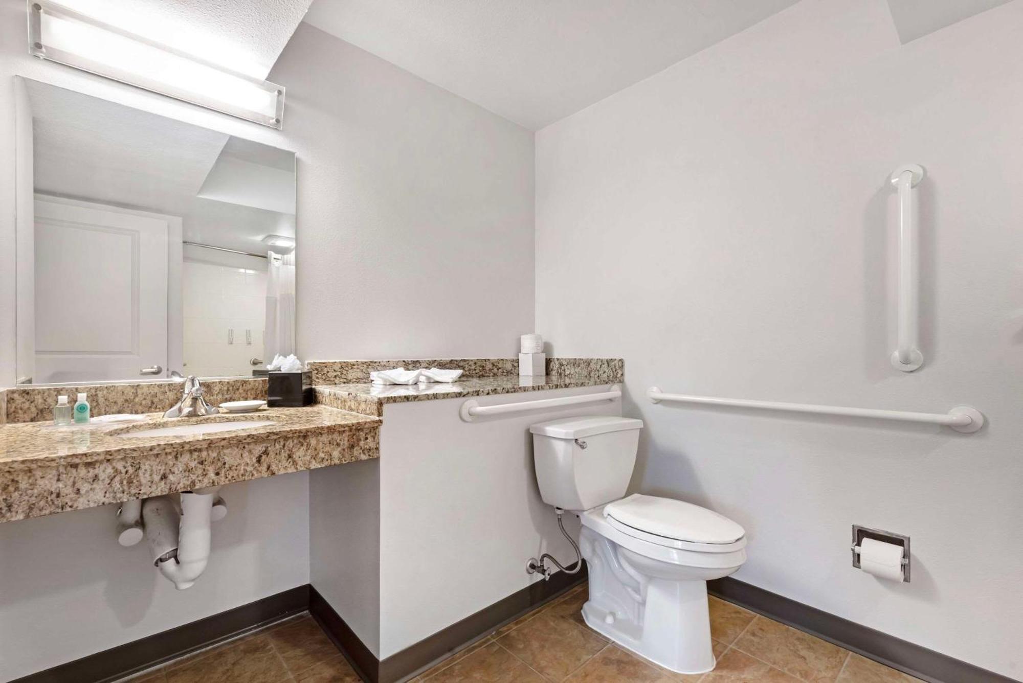 Mainstay Suites St Louis - Galleria Richmond Heights Eksteriør billede