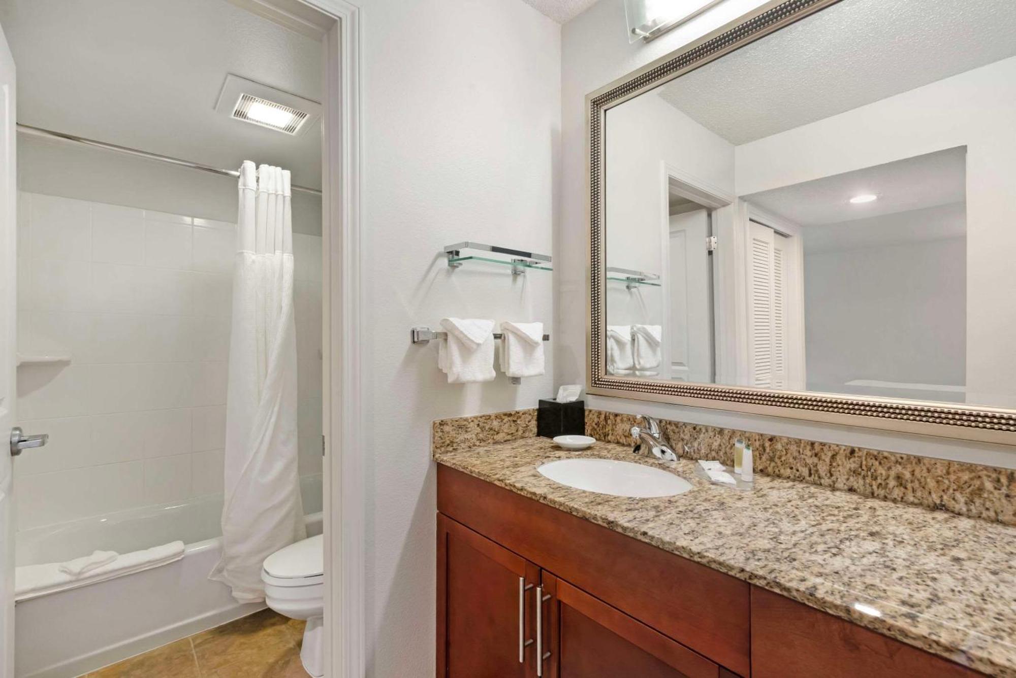 Mainstay Suites St Louis - Galleria Richmond Heights Eksteriør billede
