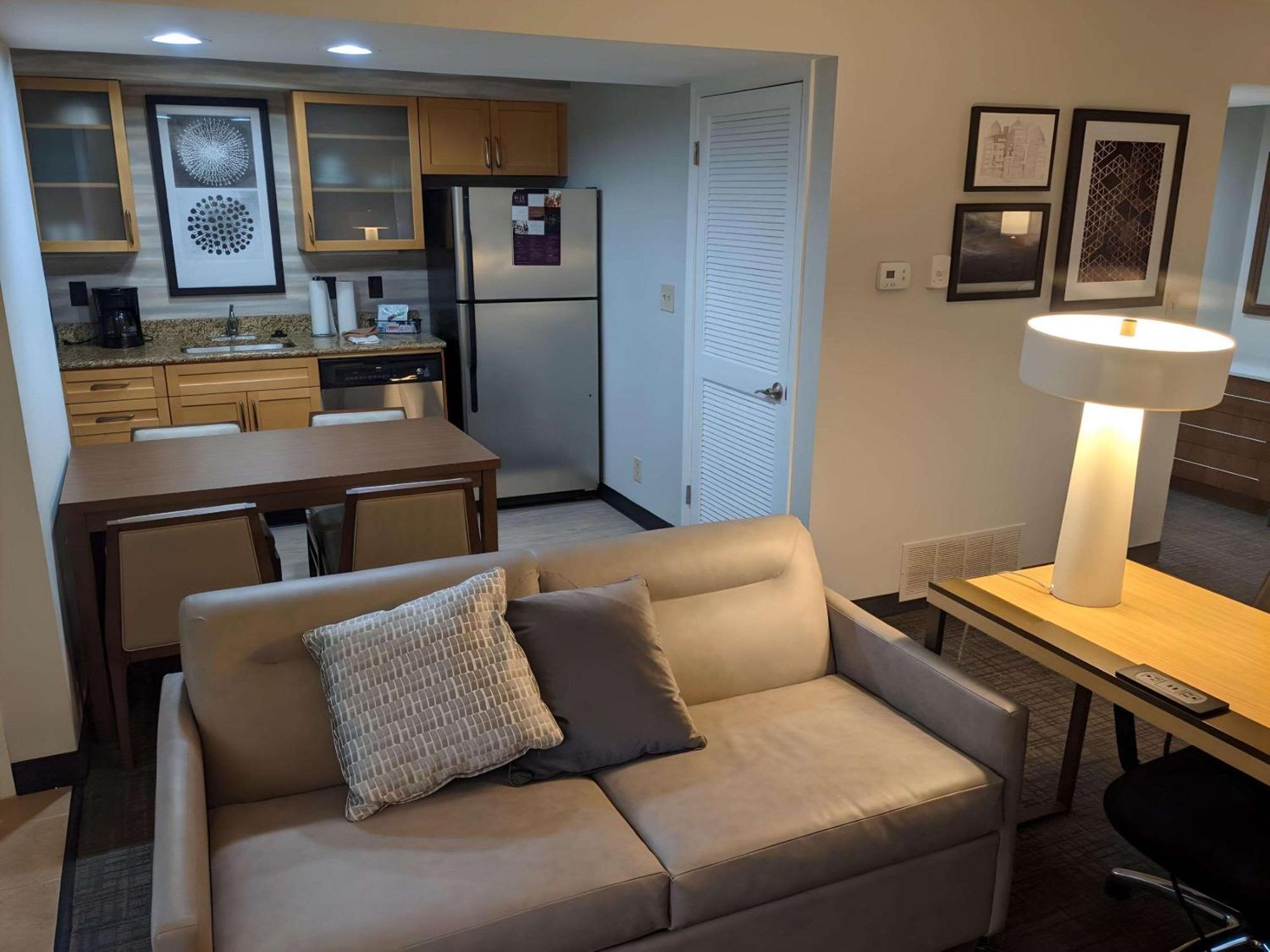 Mainstay Suites St Louis - Galleria Richmond Heights Eksteriør billede